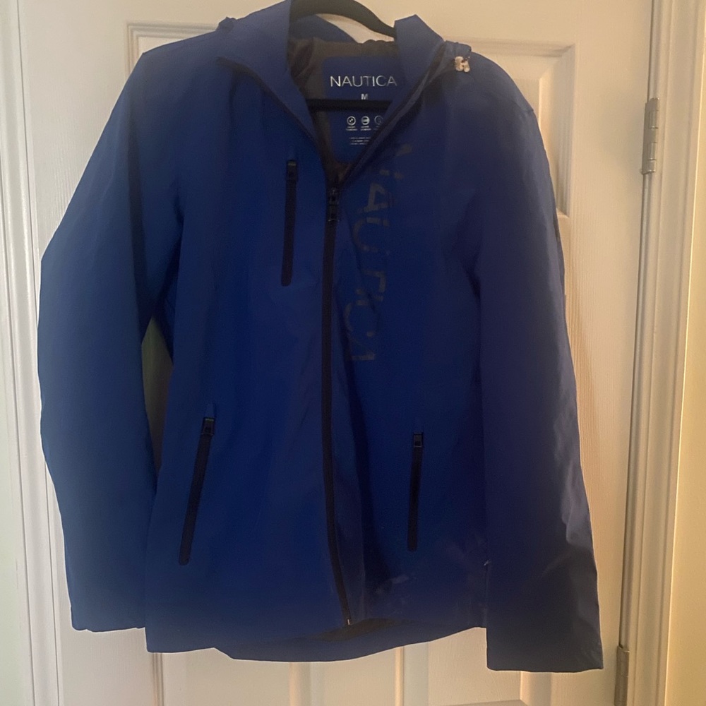 Nautica M- rain coat, good condition,